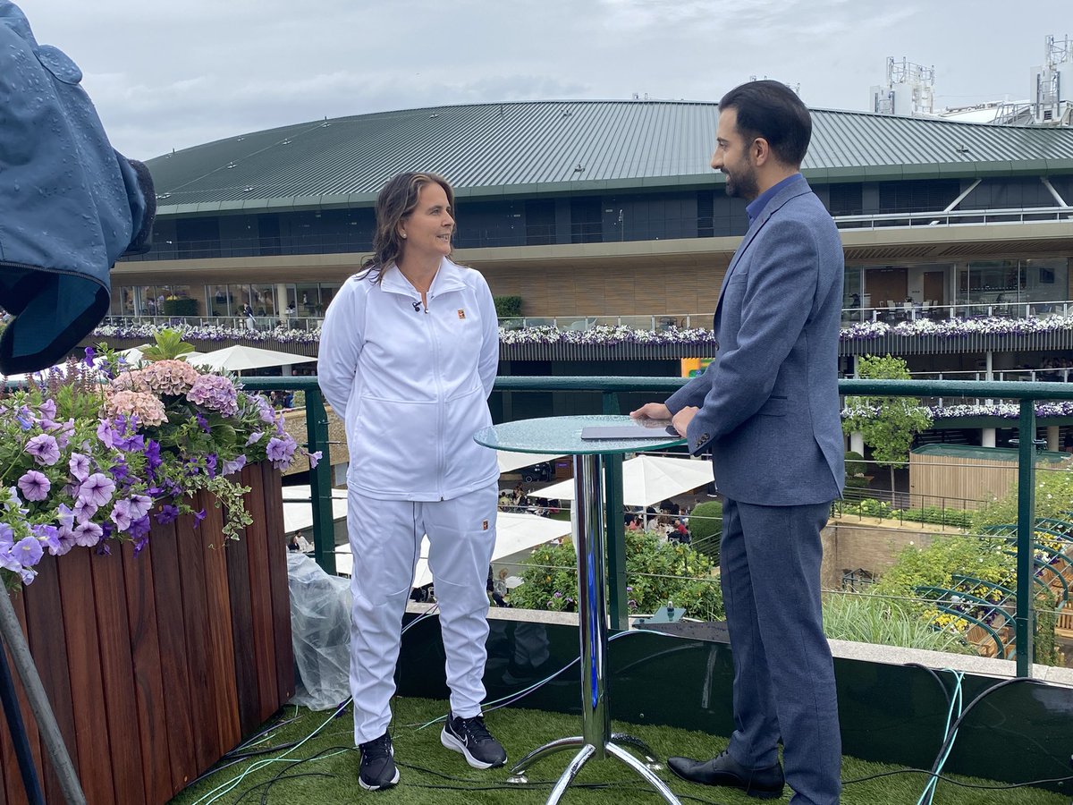 ukjit's tweet image. Thrilled to get the 1994 #Wimbledon champion @conchitamartinz. Hear her thoughts on the Ladies Final + her new role as @BJKCup Finals tournament director. Watch the interview across @BBCSport. #bbctennis 🎾