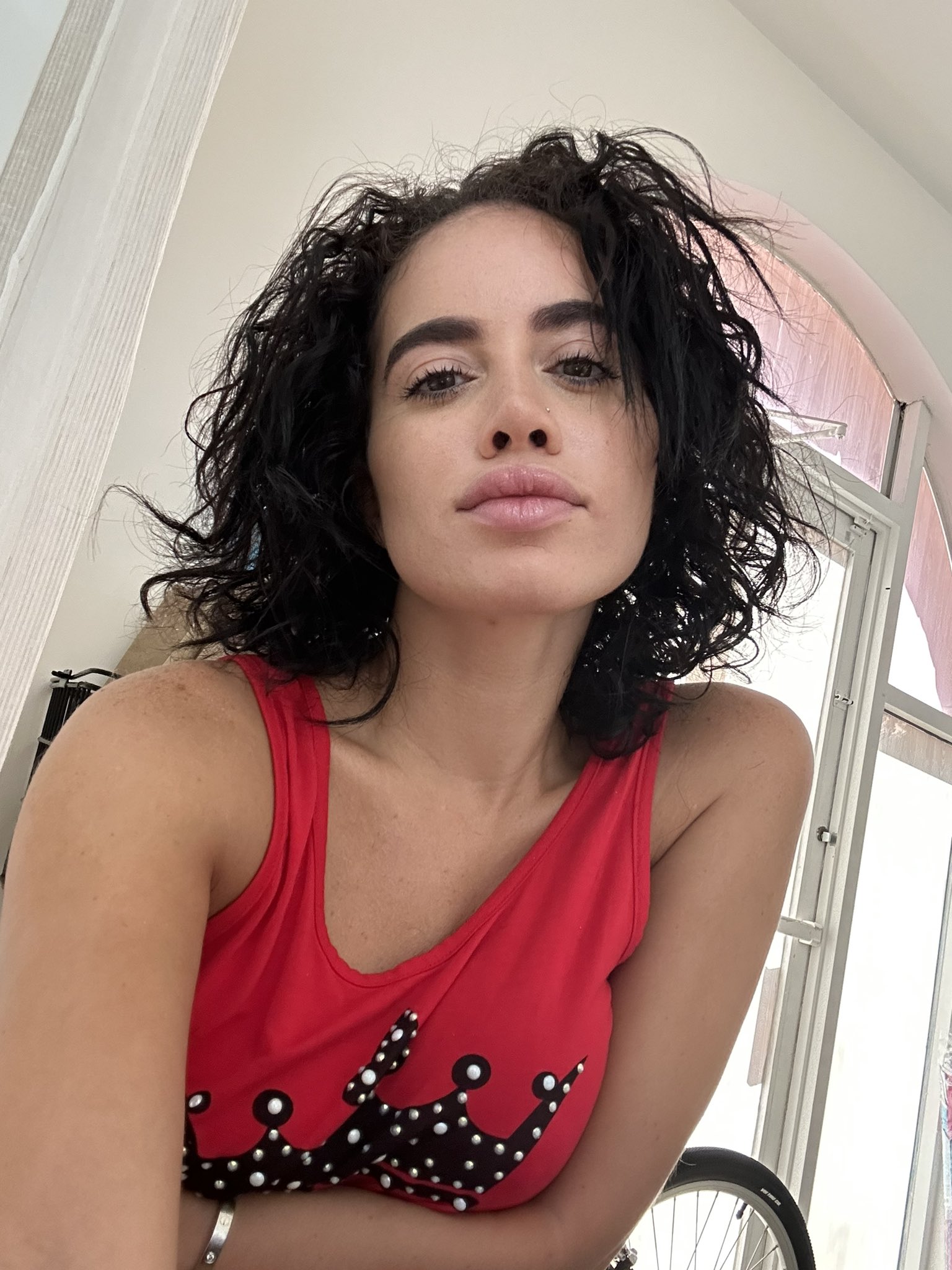 Victoria June on Twitter: “I’ve been wearing my natural hair into a