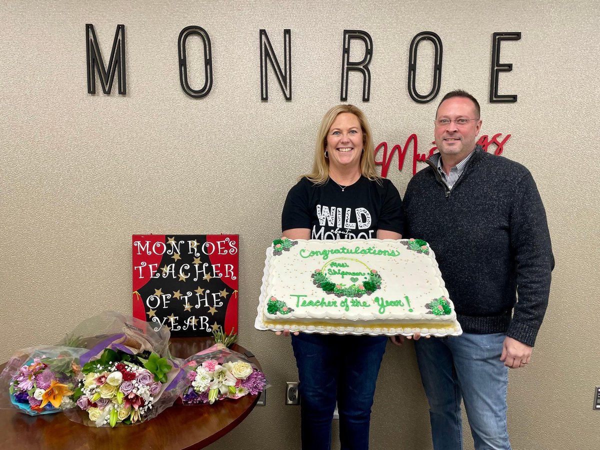 monroescsd's tweet photo. Hello! My name is Lori Shipman! I love teaching first grade and look forward to meeting my new class! I have been at Monroe 11 years now - 8 in kindergarten and starting my 3rd year in first. I enjoy walking and being with my family and friends. https://t.co/vmCgake3oG