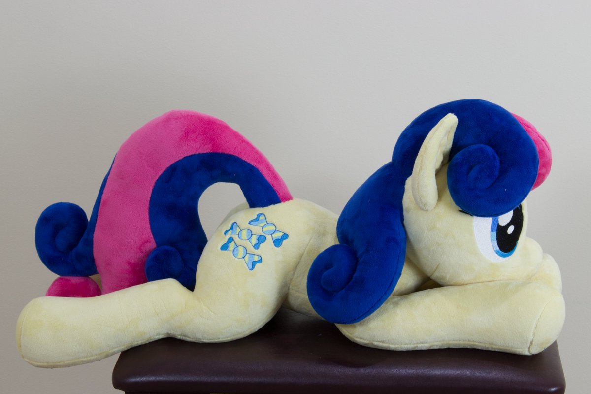 AzGchip's tweet photo. Recently finished this cute Bon Bon plush commission. https://t.co/qUA4dHGOIV
