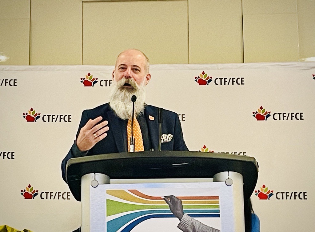 CTFFCE's tweet photo. La #CTF/FCE tient à remercier les membres sortants du Bureau de direction de 2022-2023, Paul Wozney et Clint Johnston. @withwozney @ClintJohnston7 
Bon succès dans vos projets à venir! https://t.co/U6ZLPks1vW