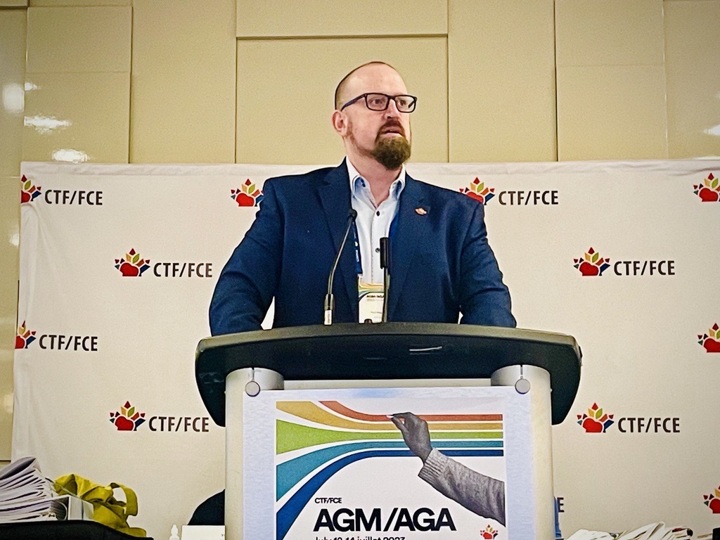 CTFFCE's tweet photo. La #CTF/FCE tient à remercier les membres sortants du Bureau de direction de 2022-2023, Paul Wozney et Clint Johnston. @withwozney @ClintJohnston7 
Bon succès dans vos projets à venir! https://t.co/U6ZLPks1vW