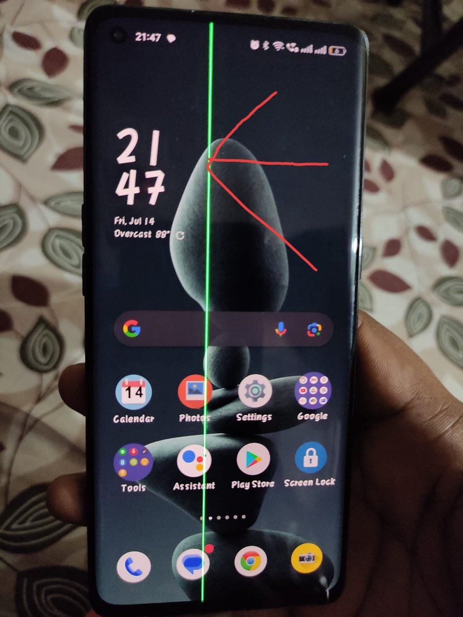 MrKjha12's tweet photo. Hello @OPPOIndia  @oppo , suddenly a green line appears on my oppo Reno 5 pro 5g phone display and it's irritating.
How can I fix it  and what's the problem. Plz fix it ASAP. https://t.co/r2jmZAvJTB