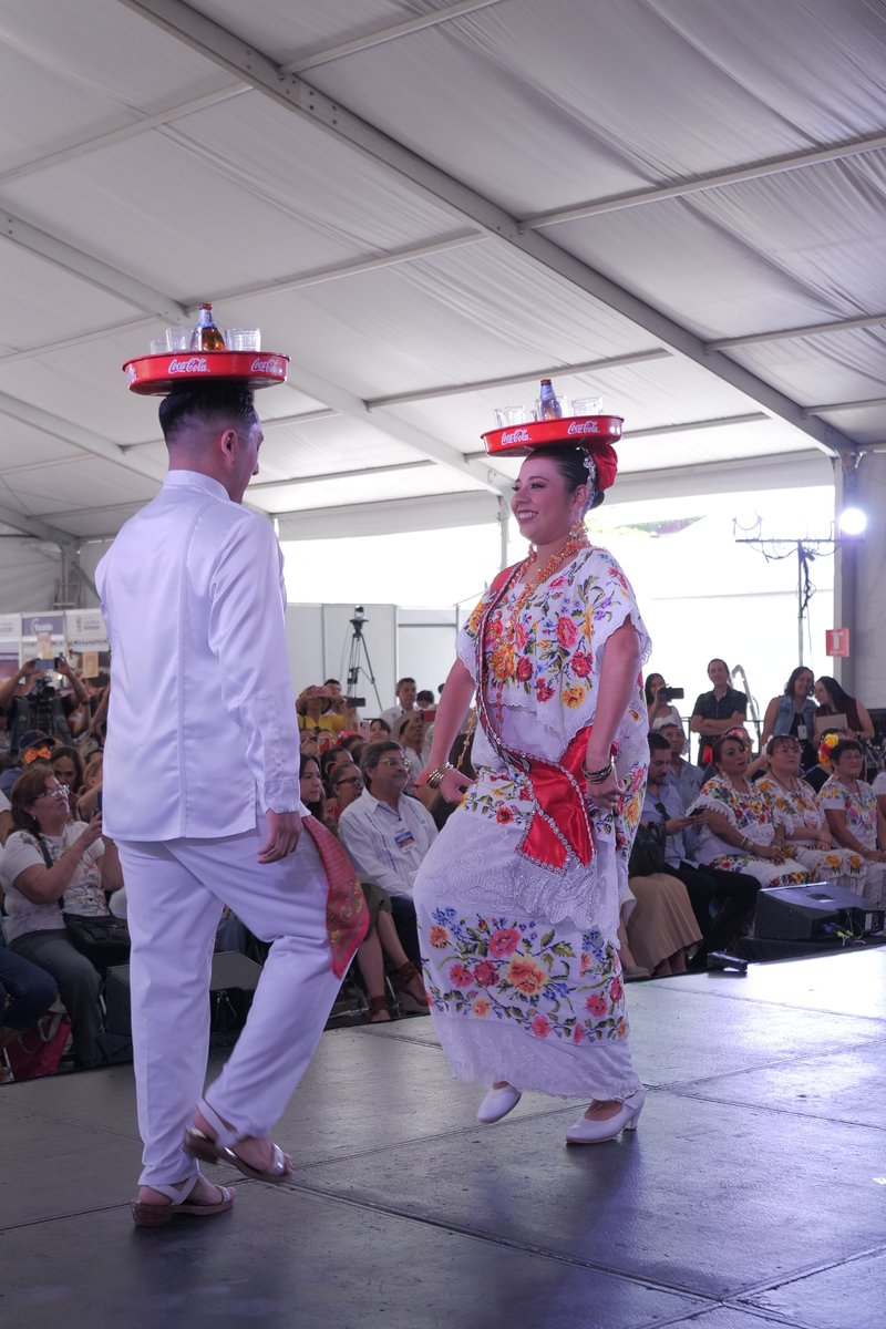 YucatanExpone's tweet photo. ¡YUCATÁN SE VIVE EN ZAPOPAN!🤍🪄

Ven a esta gran fiesta y encuentra gran variedad de productos hechos por manos yucatecas.🤩

📆13 al 16 de julio
📍Plaza de las Américas, Zapopan, Jalisco
⏰11 a 21 hrs
🔥¡ENTRADA LIBRE!

✨Programa https://t.co/I9pEE1ykKu https://t.co/yoIwpKzONE