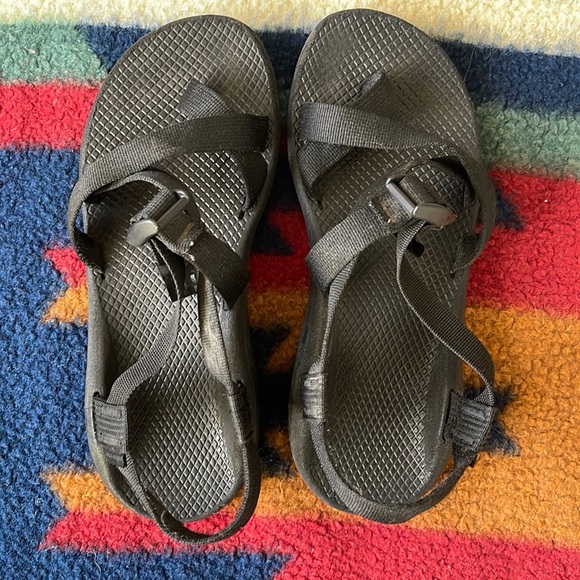 So good I had to share! Check out all the items I'm loving on <a href="/Poshmarkapp/">Poshmark</a> #poshmark #fashion #style #shopmycloset #no21 #toryburch #chaco: posh.mk/BbQUKNQOqBb