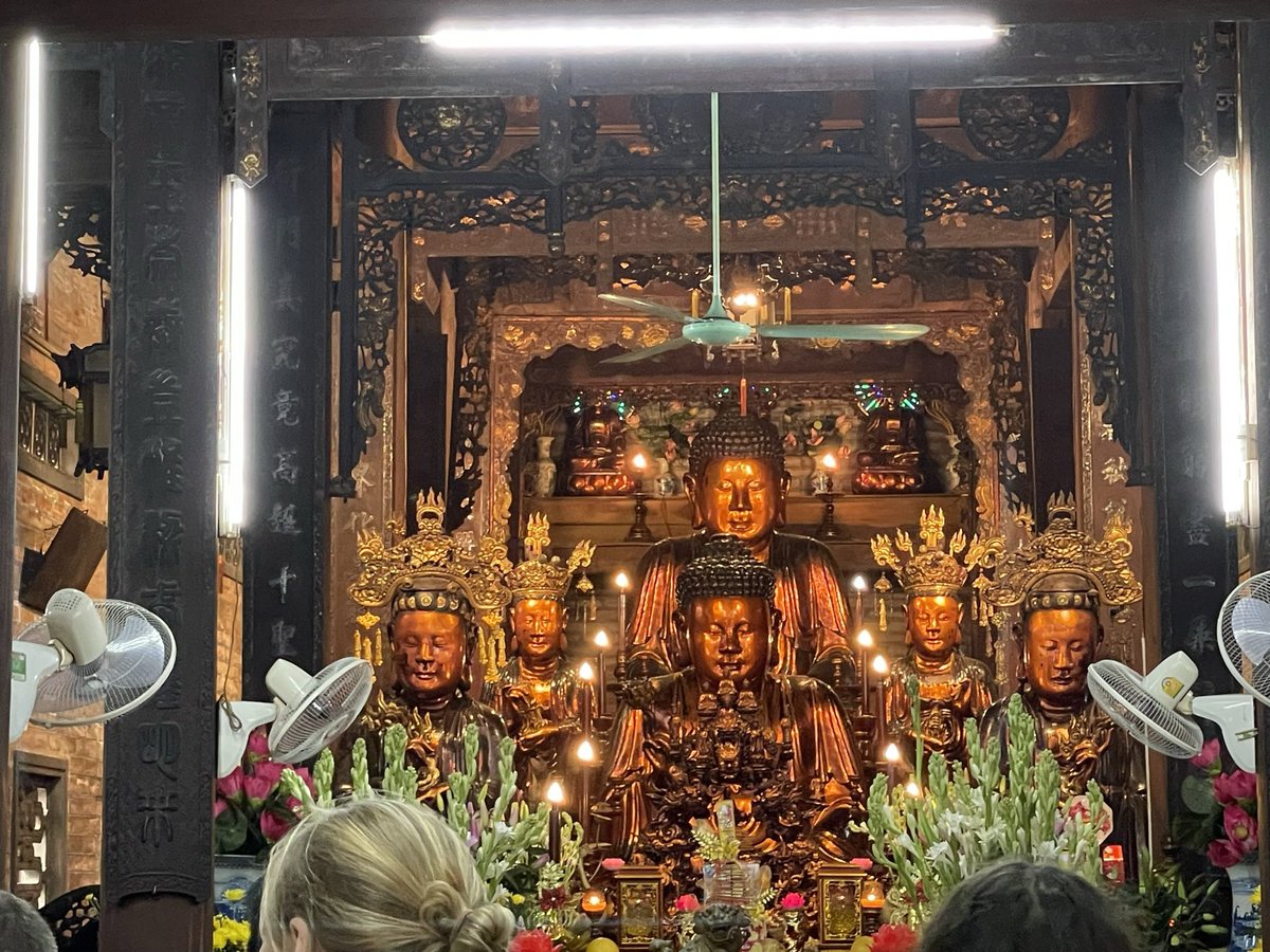 seeingthrusadri's tweet photo. SO I spent 24 HOURS IN HANOI and here’s how it went… U SHOULD VISIT BASICALLY &amp; for longer... https://t.co/ab5NXL3RgG via @YouTube
#vietnam #solottravel #travelvietnam #travelhanoi #hanoi #eggcoffee #visitvietnam #vlog #vlogging https://t.co/ZPucGv2UGl