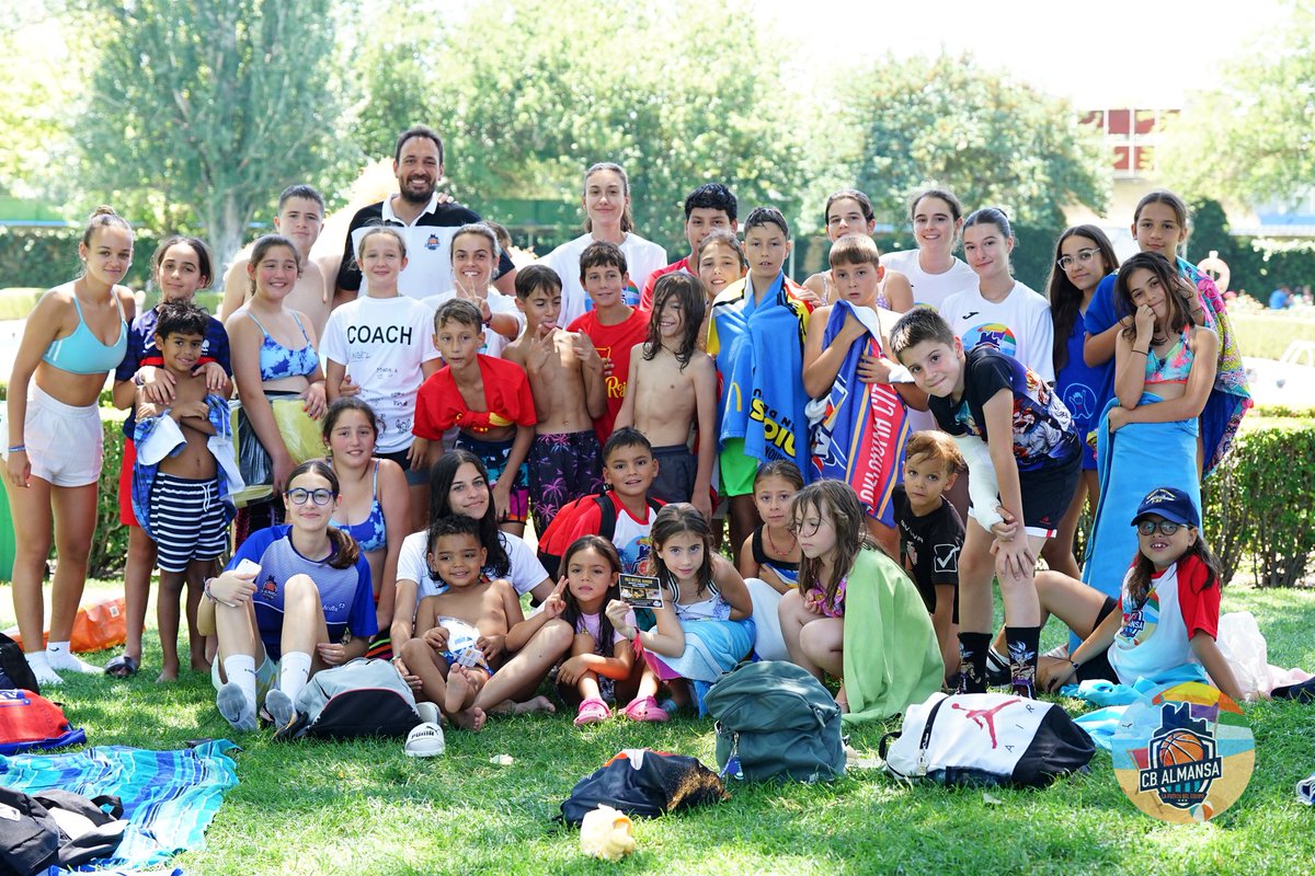 Campus_CBA's tweet photo. Despedimos el XII Campus de Verano tras tres semanas fantásticas 😍

La diversión y el baloncesto, por bandera. ¡Gracias a los chicos y chicas que han pasado por nuestro Campus!

#CampusCBA #Almansa https://t.co/F5GB5PrIOe