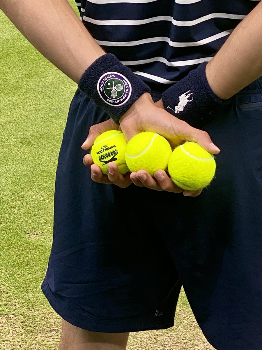 tennishead's tweet photo. The @Wimbledon balls are famous because they are made by a brand, Slazenger, that doesn't appear at any other tournament. New balls are used every 7 games and the used balls are sold to the spectators with the proceeds going to charity #ShotOnOPPO @oppo https://t.co/x9LshGXypl