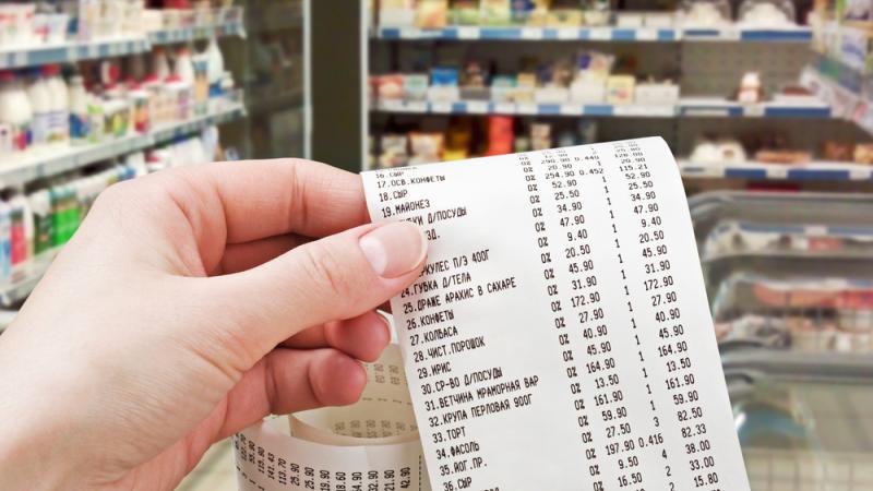 UNIZO is bezorgd om voornemen van minister Dermagne om een prijsverlaging voor voeding af te dwingen. "Monitoren is makkelijk. De werkelijkheid achter de cijfers erkennen, ligt voor de minister blijkbaar veel moeilijker."", aldus <a href="/DannyVanAssche/">Danny Van Assche</a> bit.ly/3pHxYzp