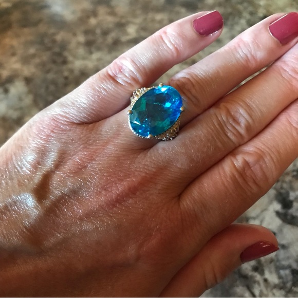DarylDeVault's tweet photo. So good I had to share! Check out all the items I'm loving on @Poshmarkapp #poshmark #fashion #style #shopmycloset #foxracing #express #unbranded: https://t.co/O31mJtca8K https://t.co/5ouGd8BmqE