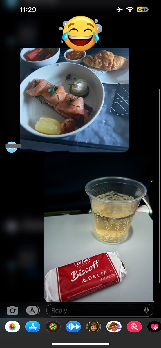 abechaudhry's tweet photo. We’re on the same flight.. there’s no way 😭😭 https://t.co/oAlczw1sKb