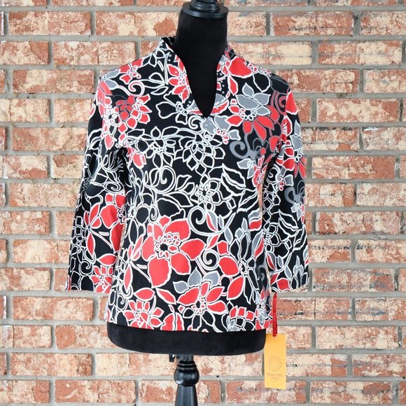 ReaneeRecycled's tweet photo. So good I had to share! Check out all the items I'm loving on @Poshmarkapp from @Denise68813034 #poshmark #fashion #style #shopmycloset #astr #toryburch #rubyrd: https://t.co/e6wtPUWPph https://t.co/Hp4xEICKYk
