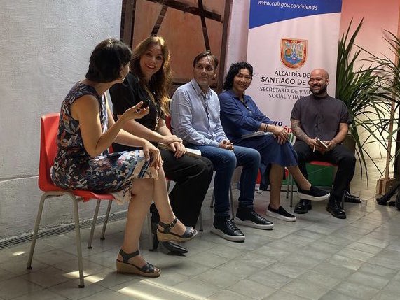 viscontigabriel's tweet photo. #LaCiudadFueraDelMapa

Ayer se realizó el tercer conversatorio en el marco del debate público sobre #MejoramientoIntegralDelHábitat que estamos promoviendo en el @PopuLabCali 

Un debate desde y para la ciudad de Cali.

Agradecido. https://t.co/joeCPwCDt8