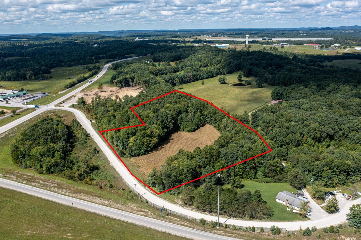 bonniemaysTop25's tweet image. We are looking for a buyer on 200 Old Phelps Lane #Morehead #KY  #realestate tour.corelistingmachine.com/home/NJJUAS