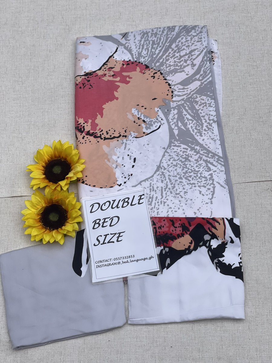 BedsheetGirl's tweet photo. Kindly retweet🙏🏾🥺
A buyer may be on you TL
Bedsheets with 2 pillow cases going for Ghc70. https://t.co/D2De9z71BL
