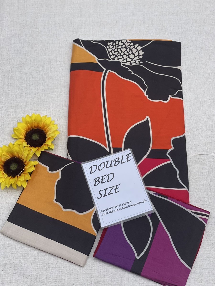 BedsheetGirl's tweet photo. Kindly retweet🙏🏾🥺
A buyer may be on you TL
Bedsheets with 2 pillow cases going for Ghc70. https://t.co/D2De9z71BL