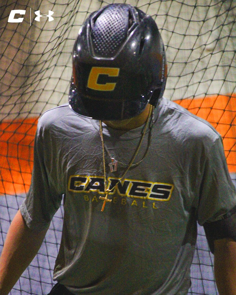 _CMGraphics_'s tweet photo. Pictures from @canes_ny Indoor Practice
-
#TheCanesBB #baseball
#DifferentBrandOfBaseball
#photography #sportsphotography https://t.co/gcOzRTopa6