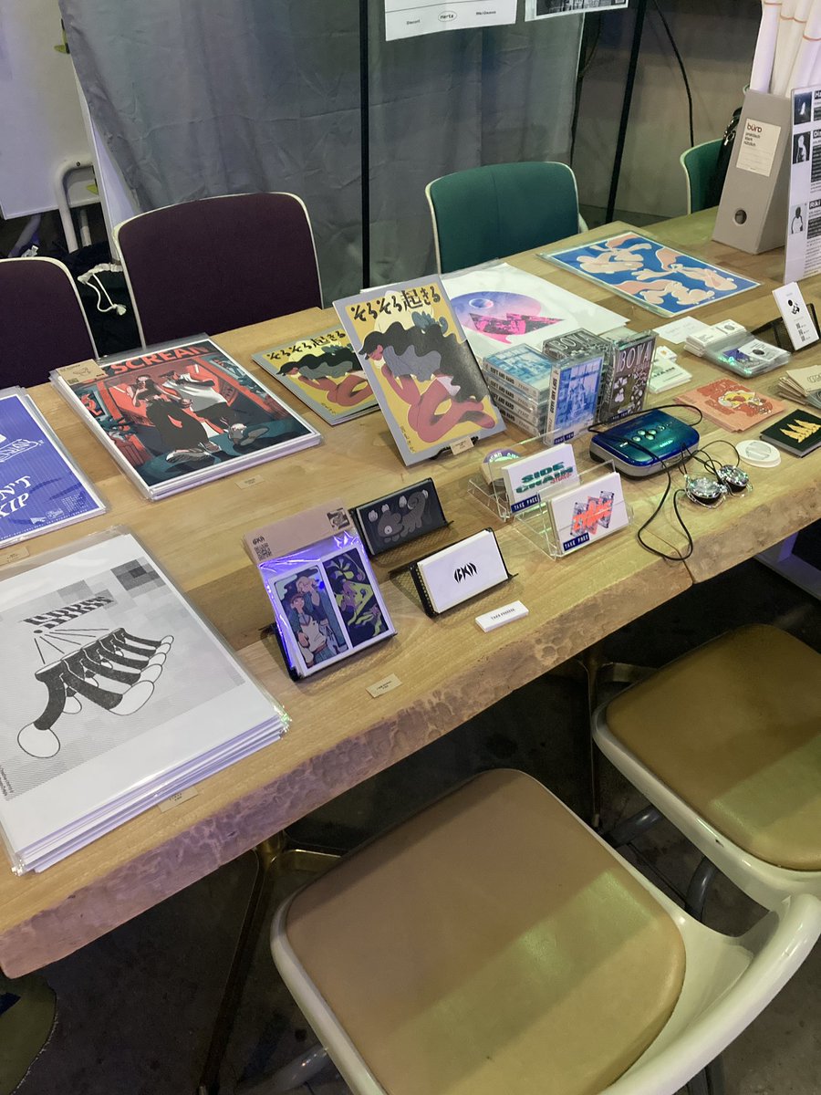 はじめましての方々とたくさんお話しできて作品見てもらえて嬉し楽しかった〜🤤とてもよいイベントでした！
#NEWVIEW