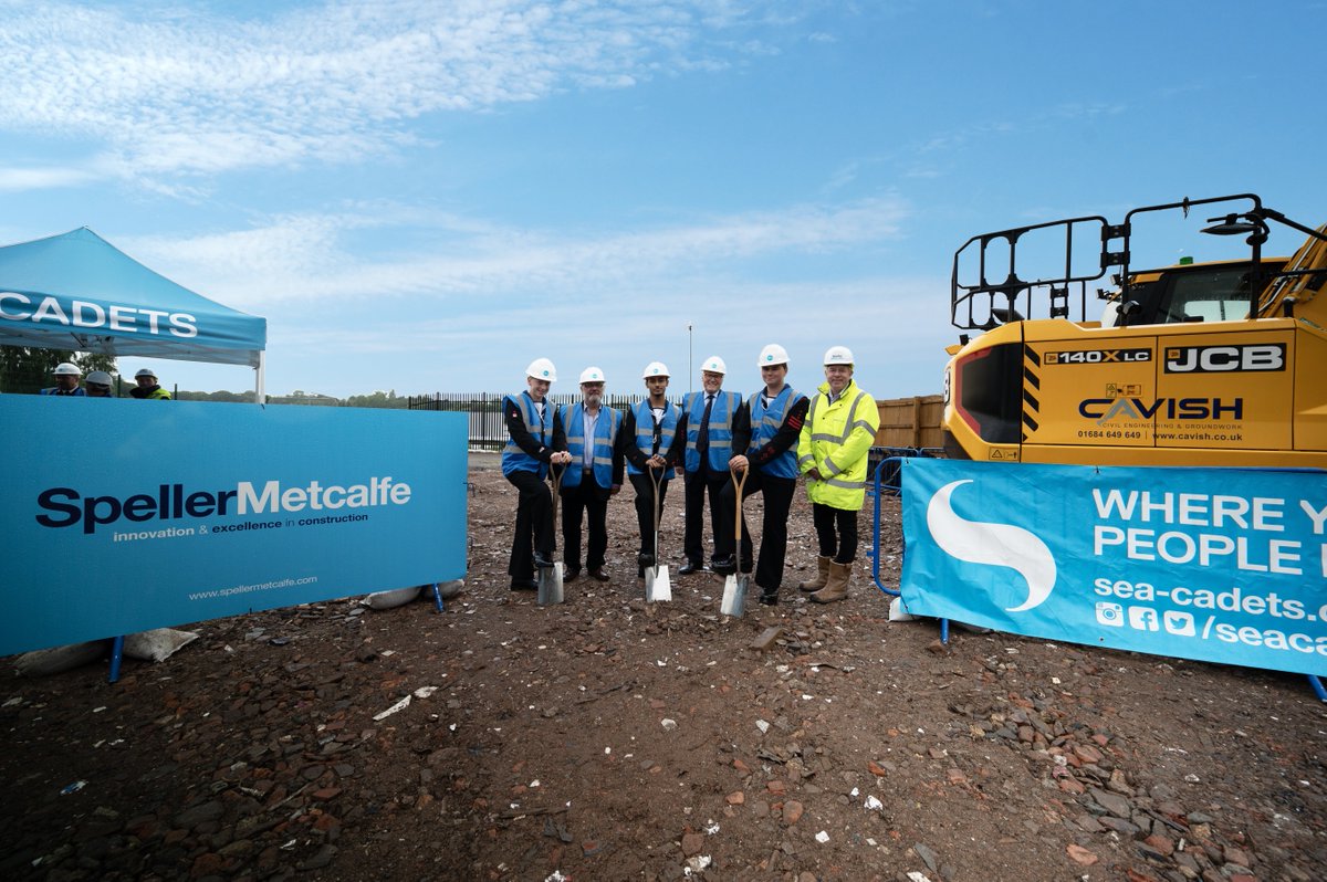 Today our CEO Martin Coles CBE, Councillor Sir Albert Bore, cadets and volunteers from Birmingham Vernon Unit met in Birmingham for the 'ground-breaking' ceremony, a custom that marks the first official day of our Midlands Boat Station project. 👷