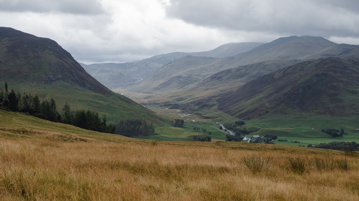 reizkultur's tweet photo. If you are stuck for ideas where to go #bikepacking in Scotland - this loop in the #Cairngorms is one of my favourite routes in the 'Bikepacking Scotland' book. 

Signed copies for £20 incl. postage available at https://t.co/nanXmMvECw

Or on Amazon here https://t.co/QTsAtxbYT7 https://t.co/06VhoodYWL