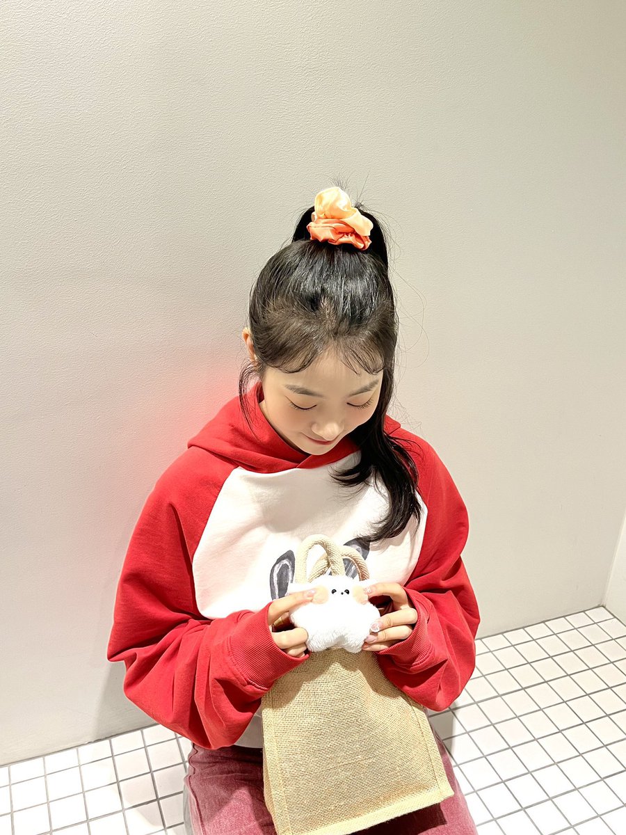 aran pics tweet media