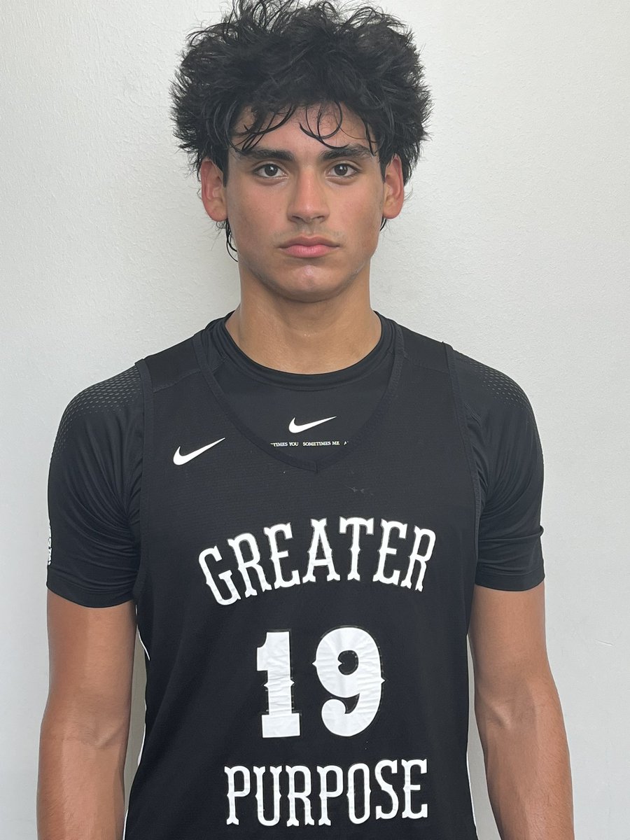 BTerrell_414's tweet photo. RicoAntonio followed up yesterday’s performance with a 39 point performance in a 5 point win. He dominated inside scoring 30 of his 39 in the paint area @ny2lasports @ny2labasketball #2K23FinalChapter https://t.co/cX6BY1z4ZA