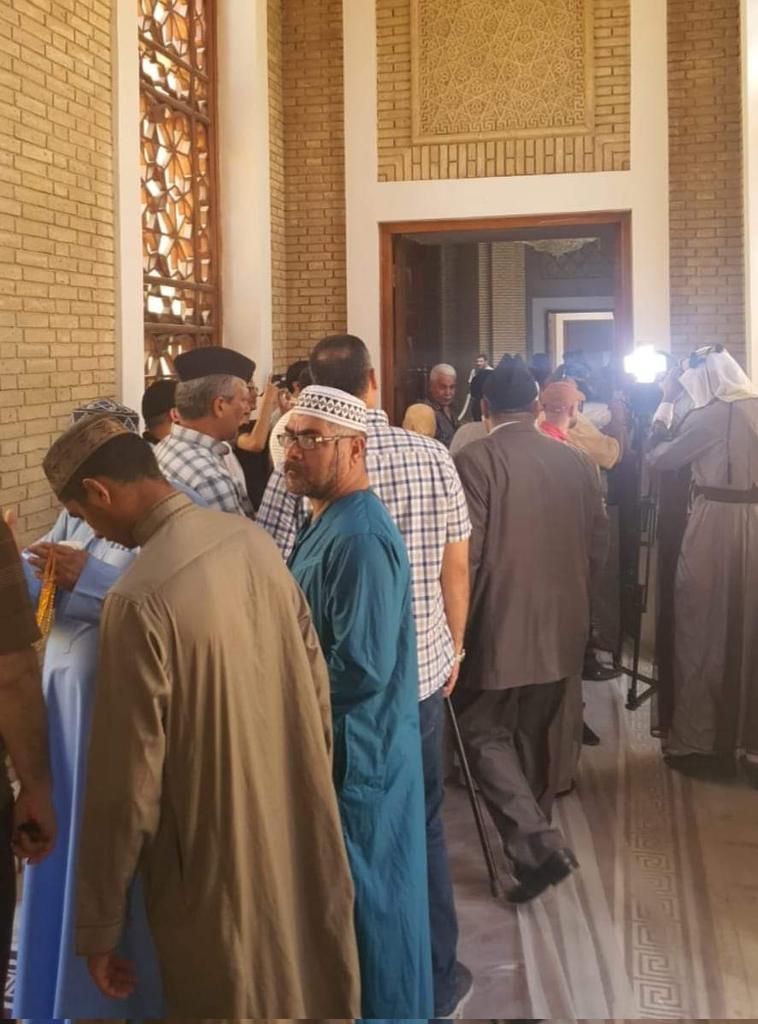 RusslyA's tweet photo. بمناسبة ذكرى انقلاب تموز الأسود..
عراقيون يزورون المقبرة الملكية ببغداد لقراءة سورة الفاتحة على جلالة ملوك العراق..

وفاءً للأب المؤسس الملك فيصل الأول الخالد وذريته..
وفاءً لنضاله من أجل الأمة العراقية..
وفاءً للدولة العراقية 🇮🇶❤️.. https://t.co/JAbttu8cav