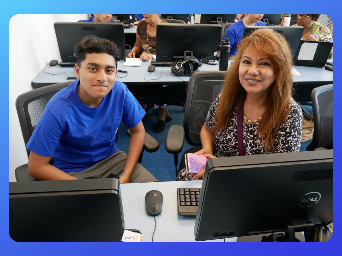 This Tuesday, it was hard not to be happy at our free tech support event. Students and seniors smiled together as they connected through learning and fun.

You don't want to miss this opportunity! Get support or volunteer now seniortech.org😊