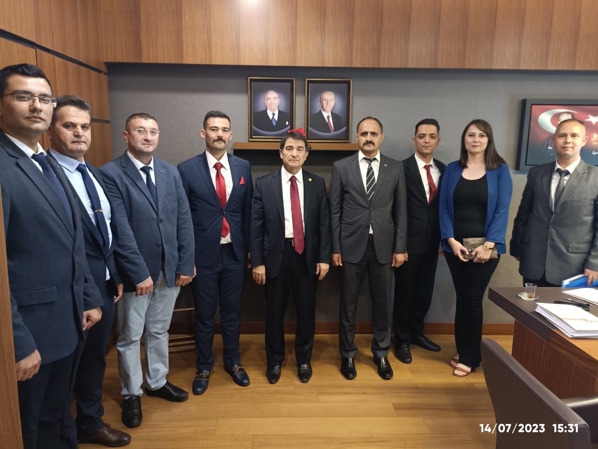 Antalya / Urfa /#İzmir /
MHP GENEL BAŞKAN YARDIMCISI 
Sayın <a href="/ifarukaksu/">İsmail Faruk Aksu</a> İsmail Faruk Aksu
Başkanıma 
#EskiUzmanÇavuşlar ve ailelerimiz  adına göstermiş olduğunuz ilgi alakadan dolayı çok teşekkür ederiz. 
<a href="/dbdevletbahceli/">Devlet Bahçeli</a> <a href="/UlviYonter/">Dr.İzzet Ulvi YÖNTER</a>