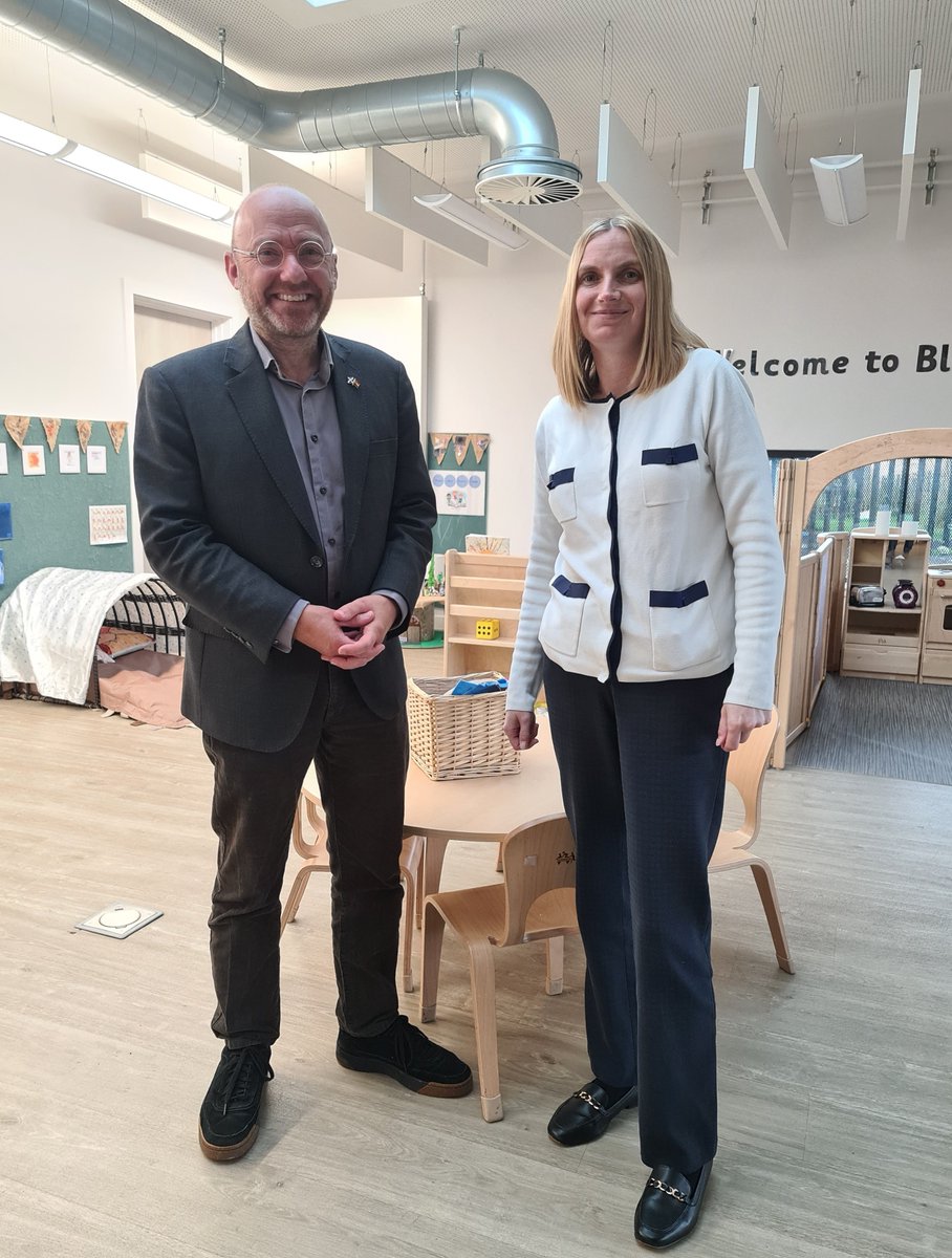 ScotGovNetZero's tweet photo. Zero Carbon Buildings Minister @patrickharvie visited Blackridge Nursery in @LoveWestLothian: the first public nursery in Scotland built to the 'Passivhaus' low energy design standard. 

He heard about the benefits for non-domestic buildings and how we can learn from the project https://t.co/Y98tYTsD0k