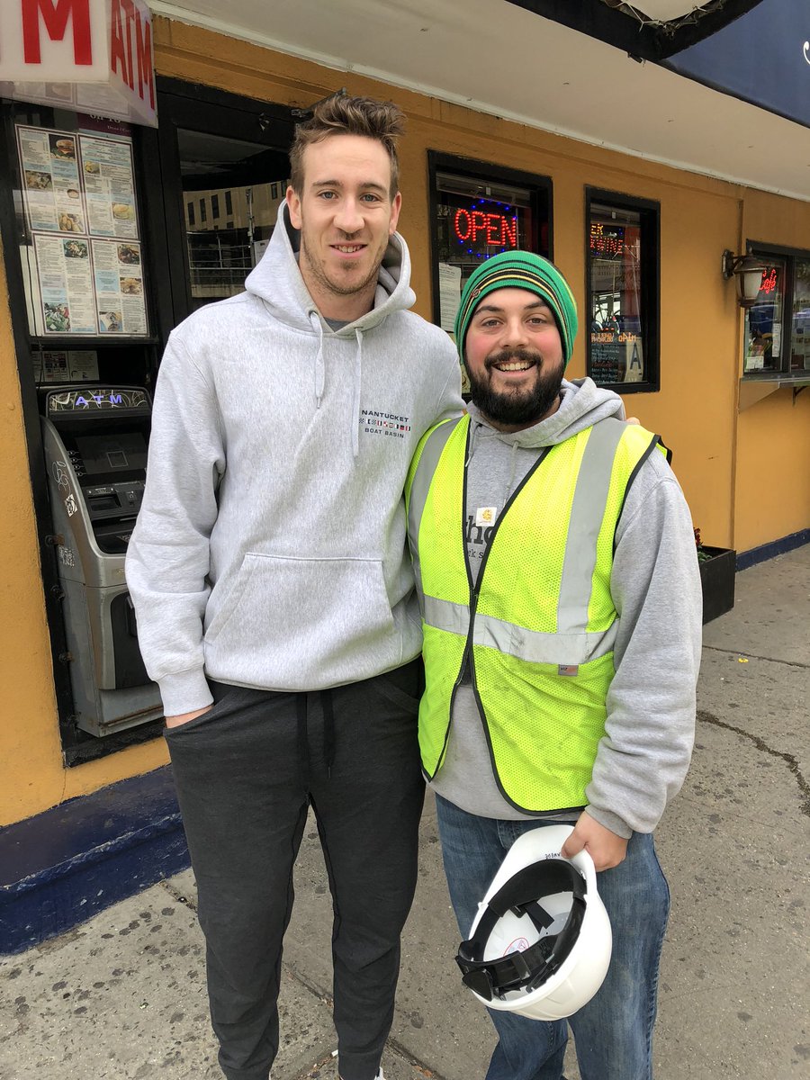 stemmyyy's tweet photo. @BarDown Met Kevin Hayes in Manhattan while I was on break at work. He was walking into a diner, and I saw him. I addressed him as “Mr. Hayes”, and he took a picture with me. https://t.co/ncAyonHrSm