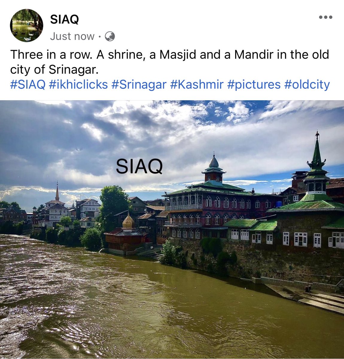 SyedIkhlaqQadri's tweet photo. Three in a row. A shrine, a Masjid and a Mandir in the old city of Srinagar.
#SIAQ #Kashmir #Srinagar #Pictures #Ikhiclicks https://t.co/7jGXphYVK9