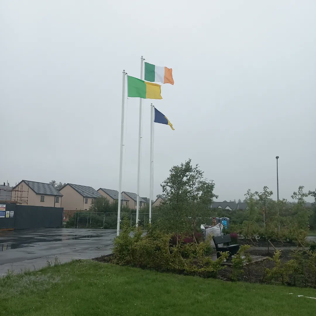 Barraduff1's tweet photo. Big weekend next weekend for @thefleskfest  Preparations are well underway for what promises to be a great weekend. Tickets can be purchased online on the link below or from @GlenfleskGAA 
https://t.co/W5o7XcJDGc… https://t.co/yypKJgATRS