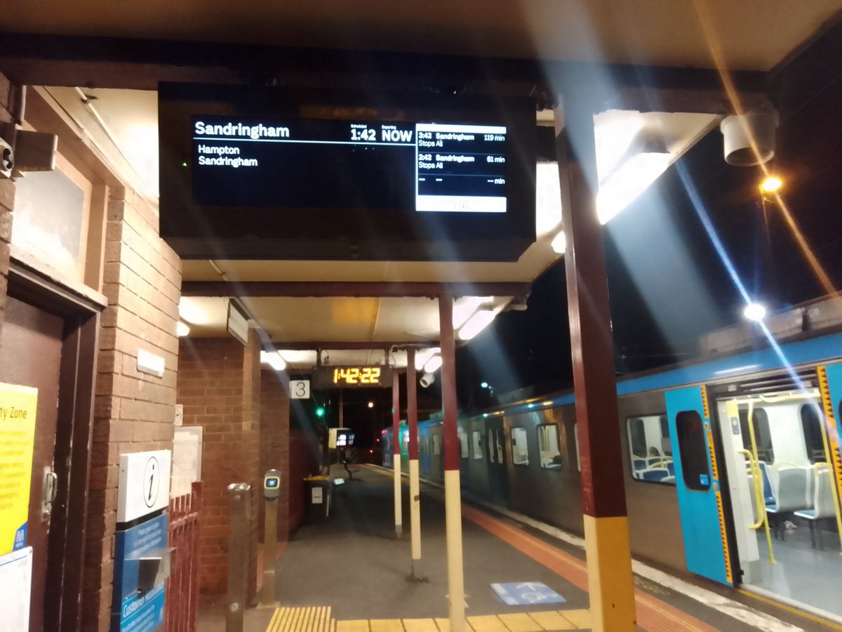 craig_halsall's tweet photo. Ridiculous #NightNetwork travel times during #FrankstonLine works
Caught 1:13am #SandringhamLine train only to make it to #Moorabbin some 47 mins before next train π΅βπ«
Opted for a $30 Uber home instead π
#BigBuild #BigBurnout https://t.co/PLRDPFPxKd