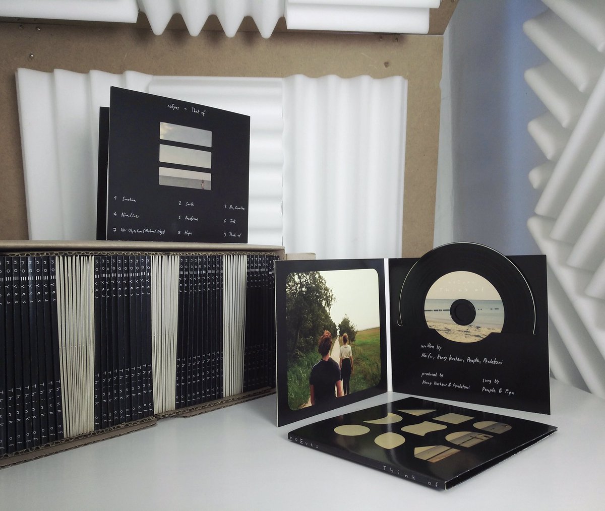 noequalsyes's tweet photo. KAUFT UNSER ALBUM 

9 SONGS 9 EURO

DM 4 MORE https://t.co/08zCxnAtWn