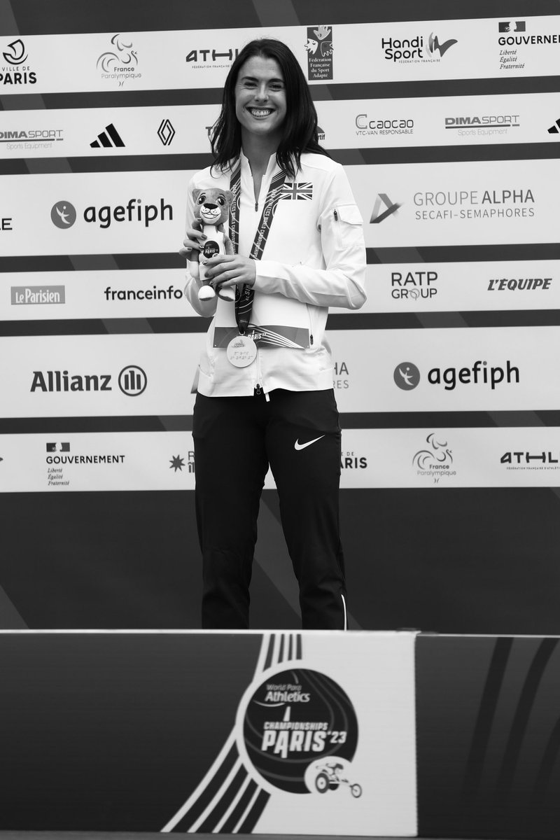 World sliver medalist!!! Over the moon 🥈🥳🤩 thank you everyone for all your messages and to my family, coaches, Physio’s and friends for getting me here ❤️