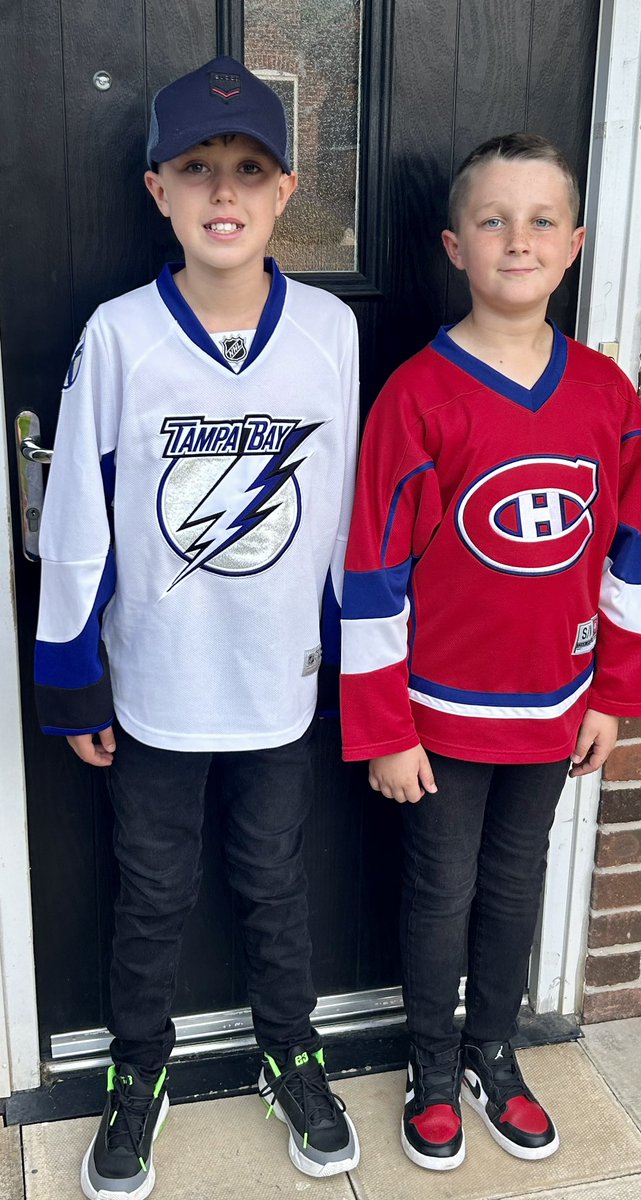 lisag090912's tweet photo. Watch us wreck the Mike! Psyche! Boys dressing up as musical icons for school today! Got to be Pj and Duncan! Let’s get readyyyyy to rumble! @jaychbrfc3 @antanddec 🎵🎤 https://t.co/nJiqup9Mwz