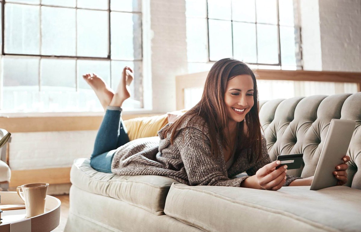 Experian's tweet photo. Do you strive to increase your income and improve your financial future? Check out these 7 actions you can take today to get started: https://t.co/zR2bSPoF42 #FinancialFreedom #FinancialTips #AskExperian https://t.co/XubUPHwnep