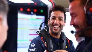 BSDF1media's tweet photo. How do you think Ricciardo will do in his first race back in F1?
#F1 #HungaryGP #Ricciardo https://t.co/EqRx4OCMeg