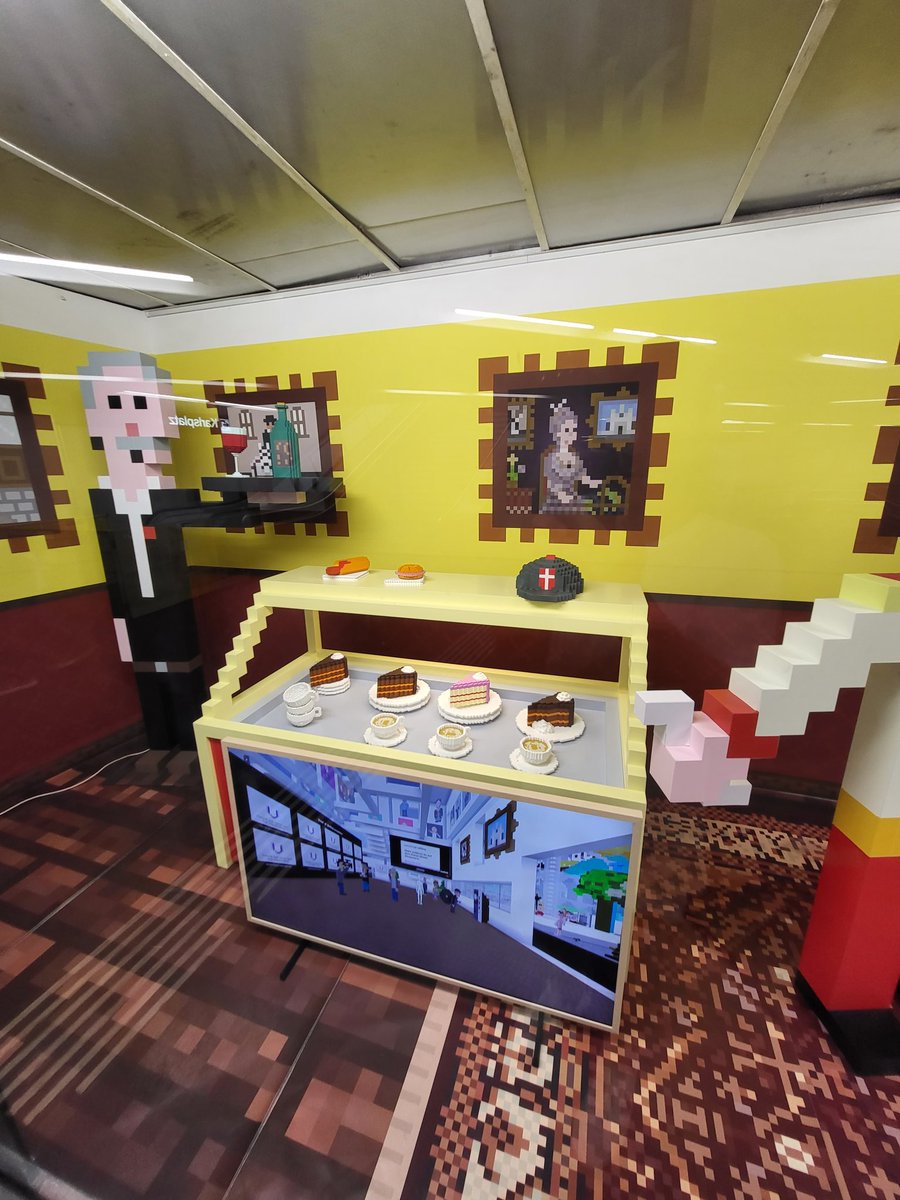 CryptoWiener_'s tweet photo. Our Coffeehouse "Klein Wien" opened today at Karlsplatz U1/U4 subway station ☕️
Stop by for a pixel "Sachertorte 🍰" and scan the QR-Code to explore our area in @cryptovoxels. Enjoy it until the end of the month 🤟🔥 https://t.co/s1zmKrGsax