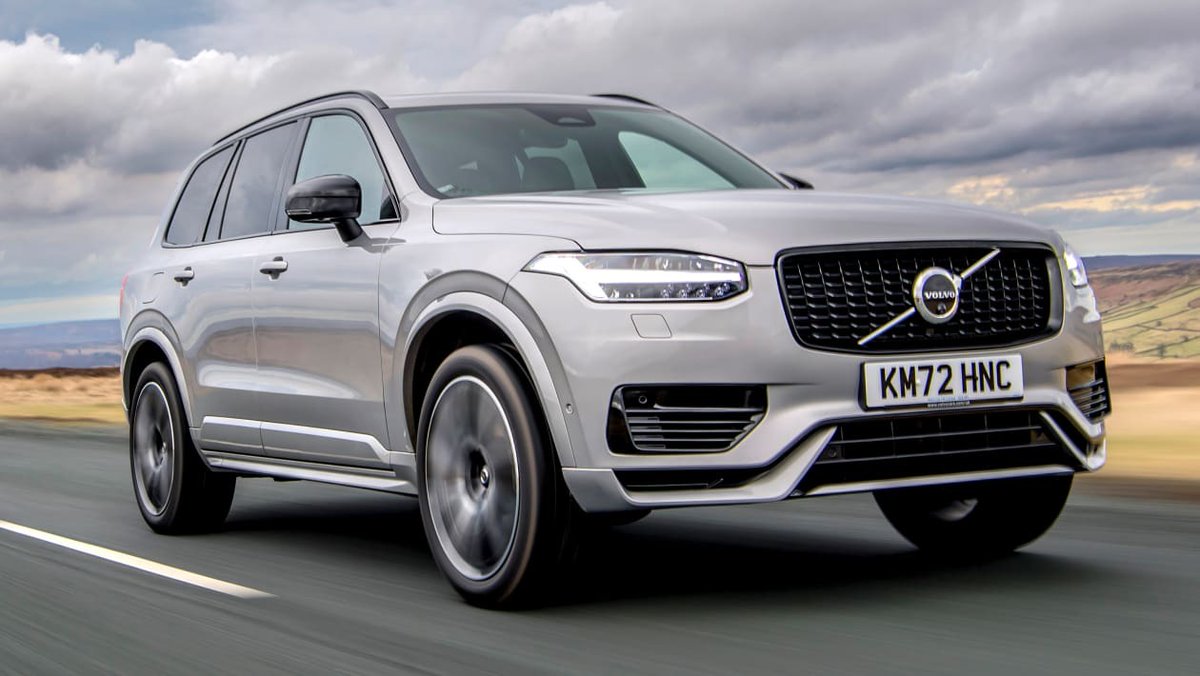 AutoExpress's tweet photo. The best large SUVs on sale right now:

10. Volvo XC90
9. Audi Q7
8. Peugeot 5008

See the rest: https://t.co/2fNNlH0yMI https://t.co/WqOoGU9T7U