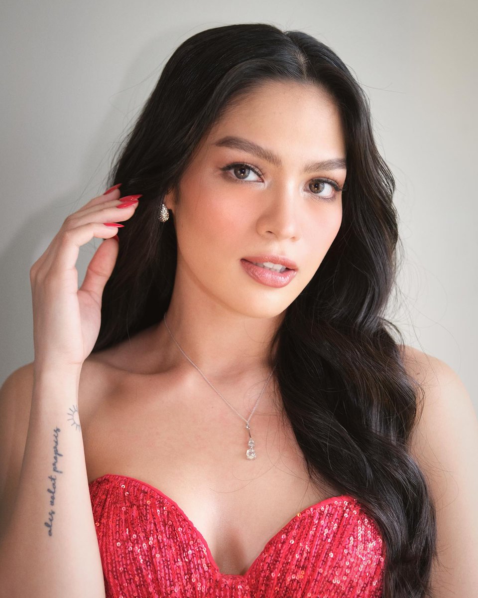 teamjaneunified's tweet photo. #repost @effieinigo
__
the one and only, the beautiful @janeoineza ๐๐ผ๐น
#janeoineza
#celebrityglamph
#egomakeup #makeupbyeffiego
#hairbyjerryjavier
styled by @paulxsese @nickomonmac
@faboulash L13
#makeup #beauty #skin #beautymakeup #freshlookph @freshlookph https://t.co/HGR4SJBbuY