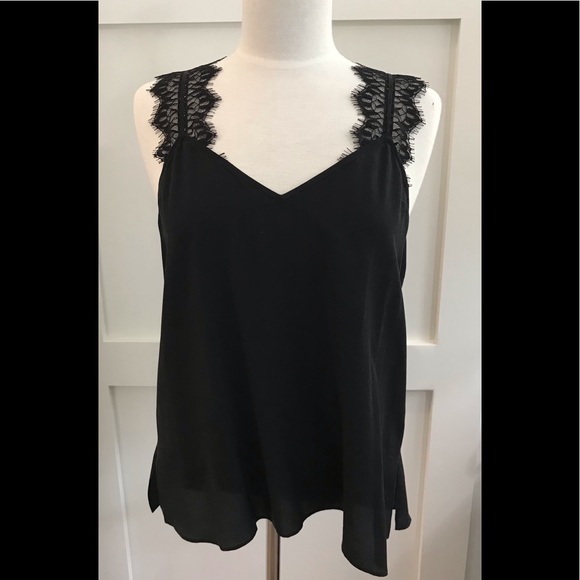 RozetaV's tweet photo. So good I had to share! Check out all the items I'm loving on @Poshmarkapp #poshmark #fashion #style #shopmycloset #ragbone #caminyc #giorgioarmani: https://t.co/aB1zzGX5bJ https://t.co/UDvaU4vmuH