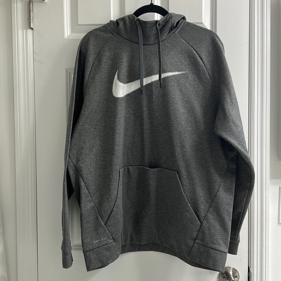 So good I had to share! Check out all the items I'm loving on <a href="/Poshmarkapp/">Poshmark</a> from <a href="/skrloverespect/">Skrloverespect</a> #poshmark #fashion #style #shopmycloset #underarmour #nike: posh.mk/p6fcomAerBb