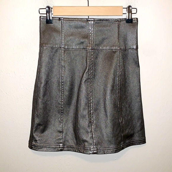 So good I had to share! Check out all the items I'm loving on <a href="/Poshmarkapp/">Poshmark</a> #poshmark #fashion #style #shopmycloset #bottegaveneta #babyboo #freepeople: posh.mk/vZ6OQWEerBb