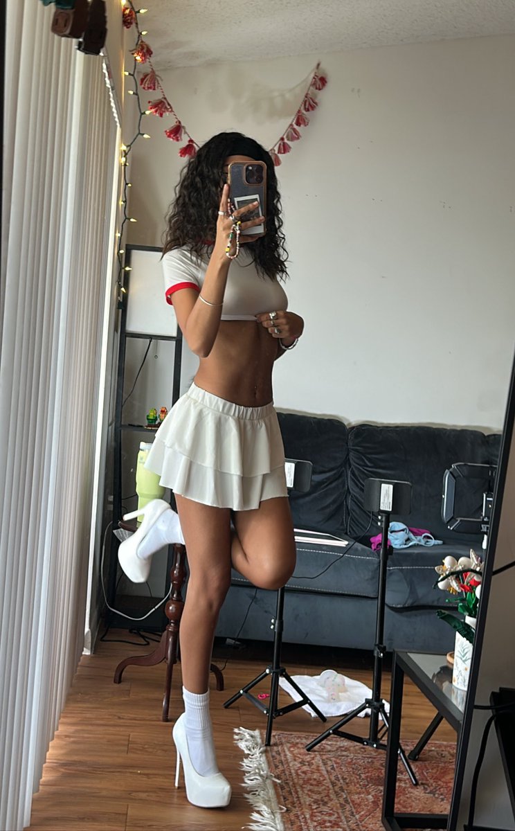 emmy banks ⭐️ porn princess on Twitter: "oh hey