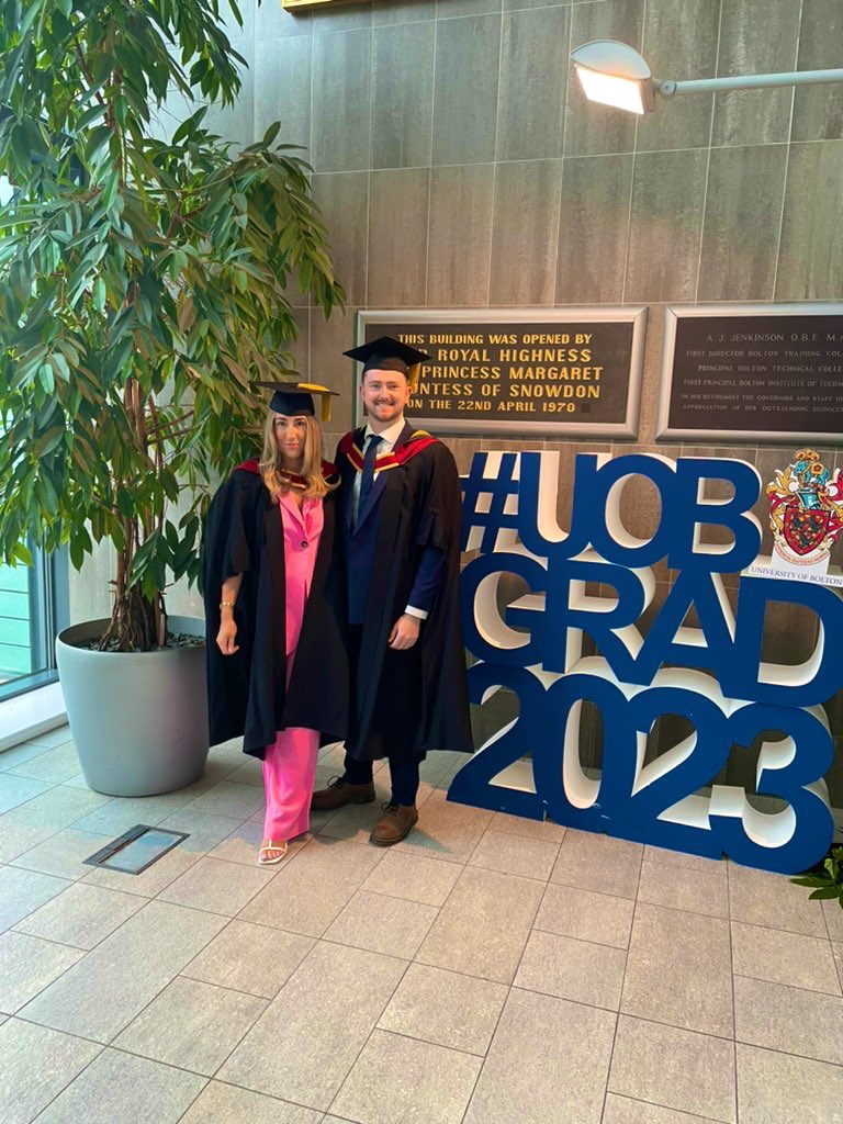 <a href="/JamesWillMFT/">James Willis</a> 🎓🥂 <a href="/MFTnhs/">MFT NHS</a> @BoltonUni 
#surgicalACP #generalsurgery #mastersdegree