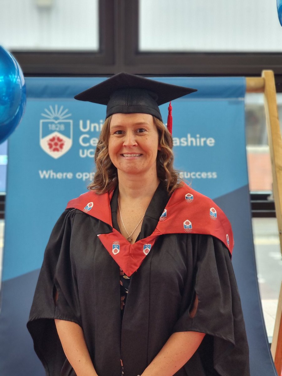 LindseyPicking's tweet photo. Graduation day #OccupationalTherapists #uclan #classof2023 https://t.co/6evXzZNrlH
