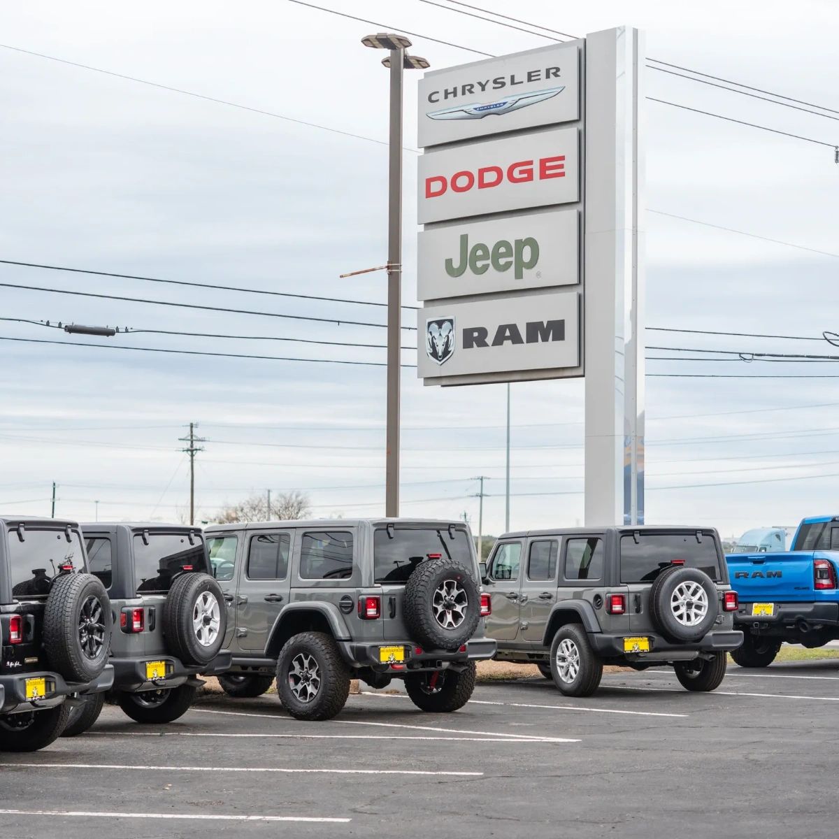 TexasChrysler's tweet photo. We have an extensive selection of Dodge, Jeep, and Chrysler, and Ram cars. Which make has captured your heart the most? Let us know in the comments! 👀 https://t.co/MGYwcztDMz