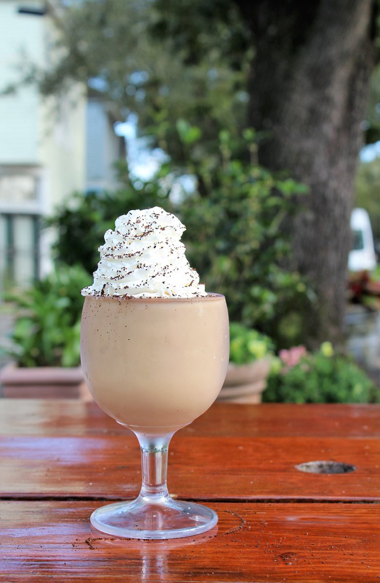 Not sure about you guys, but we could really use a Frozen Irish Coffee right about now 💯👌